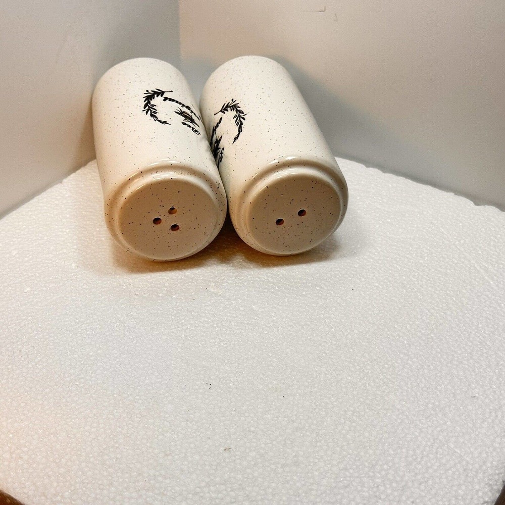 Speckled Bee Collection Salt Pepper Shakers Honeybee "Bee Nice" EUC - Picture 4 of 4